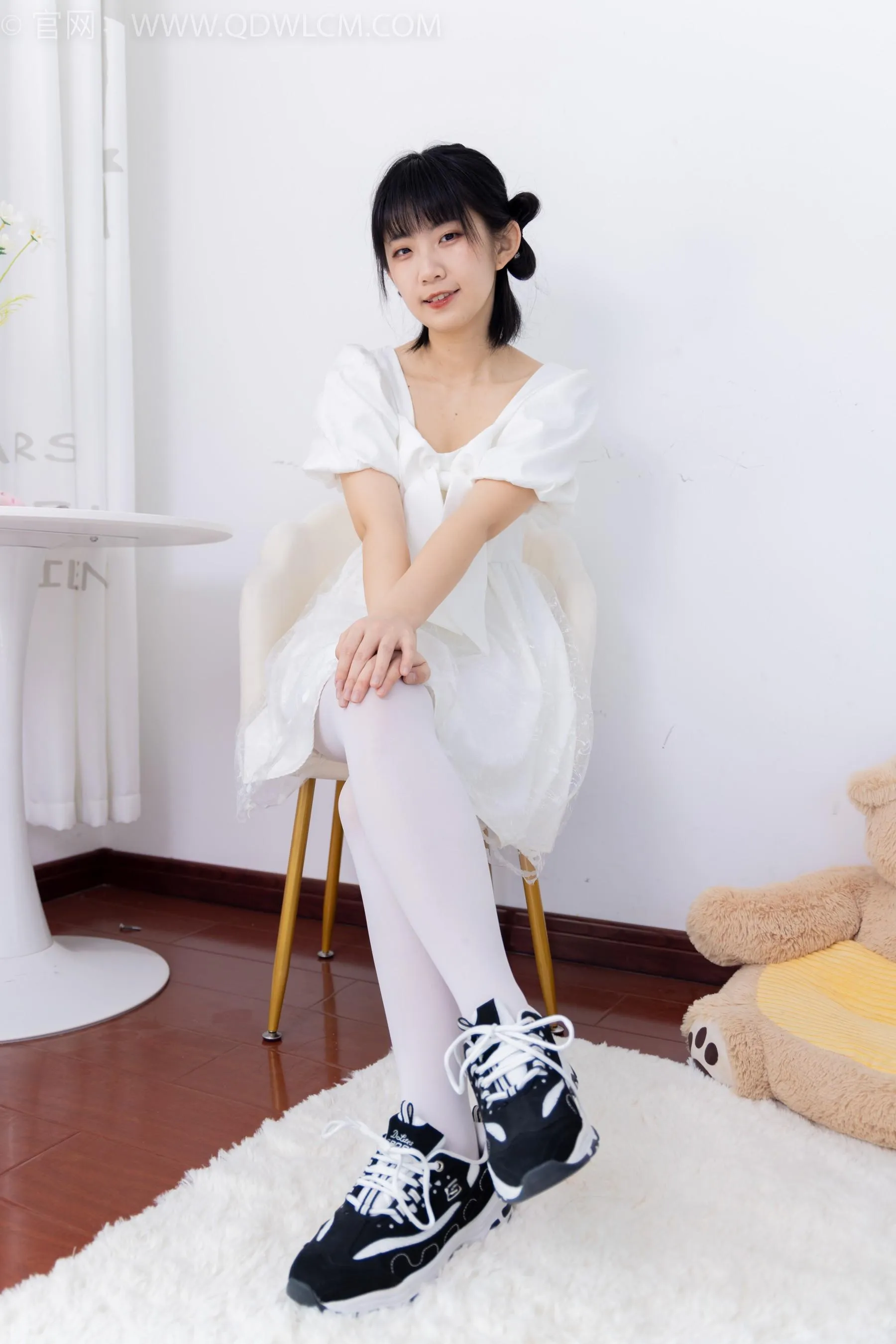 物恋传媒 NO.1581 暗月-纯白茉莉 [151P]插图2